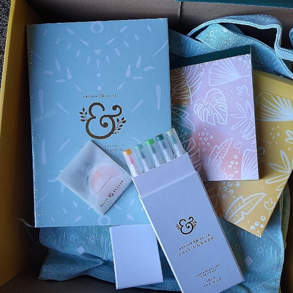 -Olive and Archer bundle - Picture 1 of 12